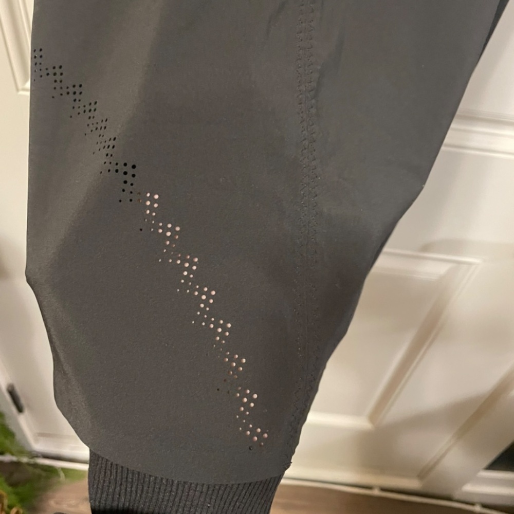 LULULEMON RUNING TANK - Picture 6 of 6